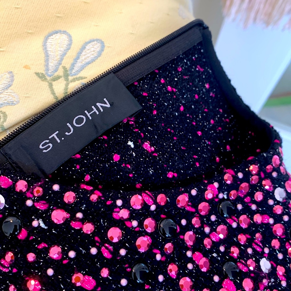 ST.JOHN STUNNING KNIT MULTI BEADED TOP